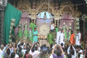 Esplora il Prem Mandir : Tour Mathura Vrindavan