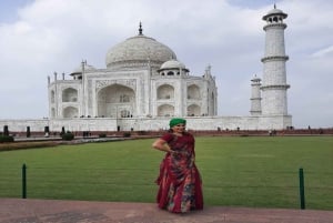 Découvrez Taj, Red Fort, Fatehpur Sikri et SOS Tour en 2 jours