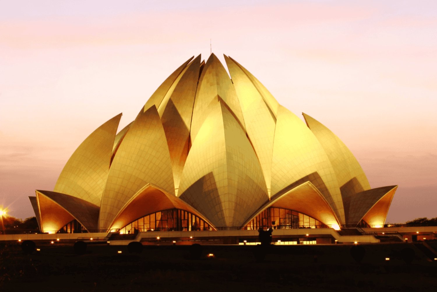Tour particular de 2 dias com pernoite em Taj Mahal e Agra saindo de Deli
