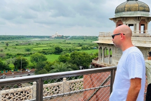 Из Агры: однодневная экскурсия по Тадж-Махалу и городу по системе «все включено»