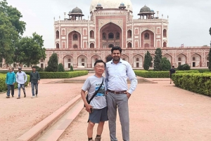 From Agra: Same day Delhi tour with AC car