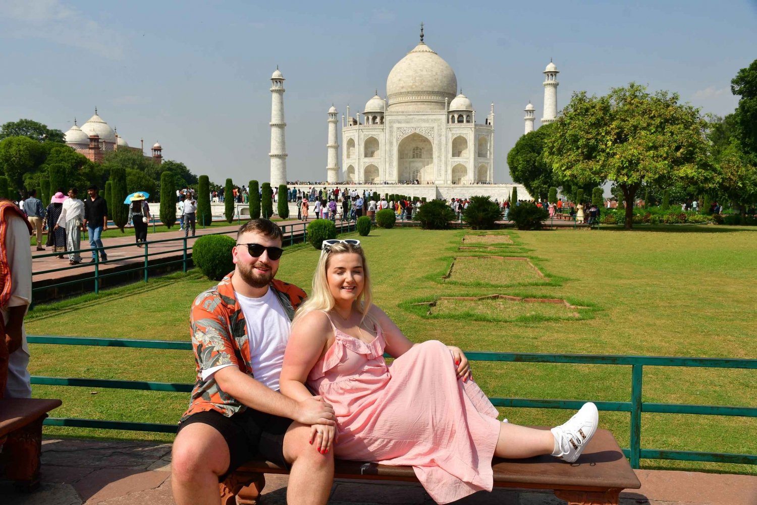 From Delhi: Sunrise Taj Mahal, Agra Fort & Baby Taj Day Tour