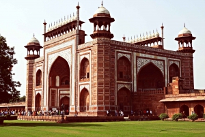 Au départ de Bangalore : Visite guidée privée du Taj Mahal et d'Agra