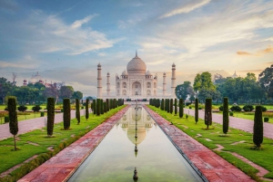 Au départ de Bangalore : Visite guidée privée du Taj Mahal et d'Agra