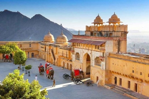 From Delhi: 2-Day Golden Triangle Trip to Agra and Jaipur