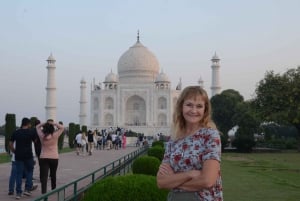From Delhi: 4-Day Golden Triangle Tour with Accommodation