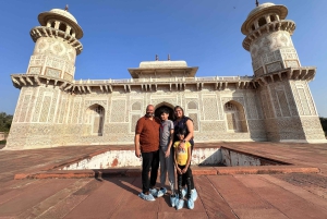 デリー発：アーグラ、ランタンボール、ジャイプールへの 4 日間のガイド付きツアー