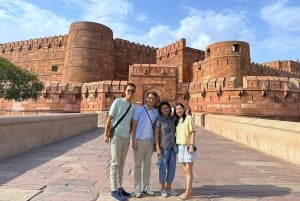 From Delhi: 5-Day Golden Triangle & Tiger Safari Journey