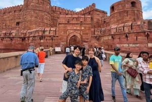 From Delhi: 5-Day Golden Triangle & Tiger Safari Journey