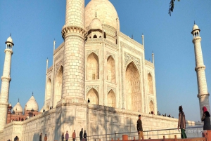 Au départ de Delhi : visite d'Agra en voiture avec nuitée et hébergement