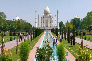 Au départ de Delhi : visite d'Agra en voiture avec nuitée et hébergement