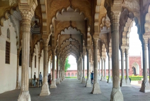 Au départ de Delhi : visite d'Agra en voiture avec nuitée et hébergement