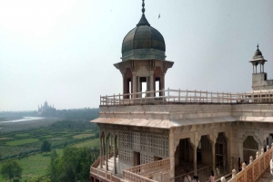 Au départ de Delhi : visite d'Agra en voiture avec nuitée et hébergement