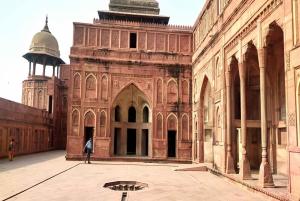 Au départ de Delhi : visite d'Agra en voiture avec nuitée et hébergement