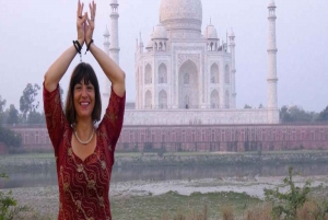 Da Delhi: Tour privato di Agra con ingresso veloce al Taj mahal