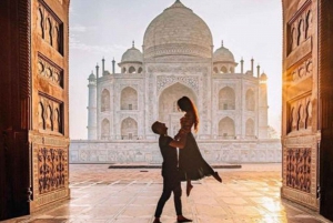 Delhistä/Agrasta: Taj Mahal & Agra Yksityinen päivä