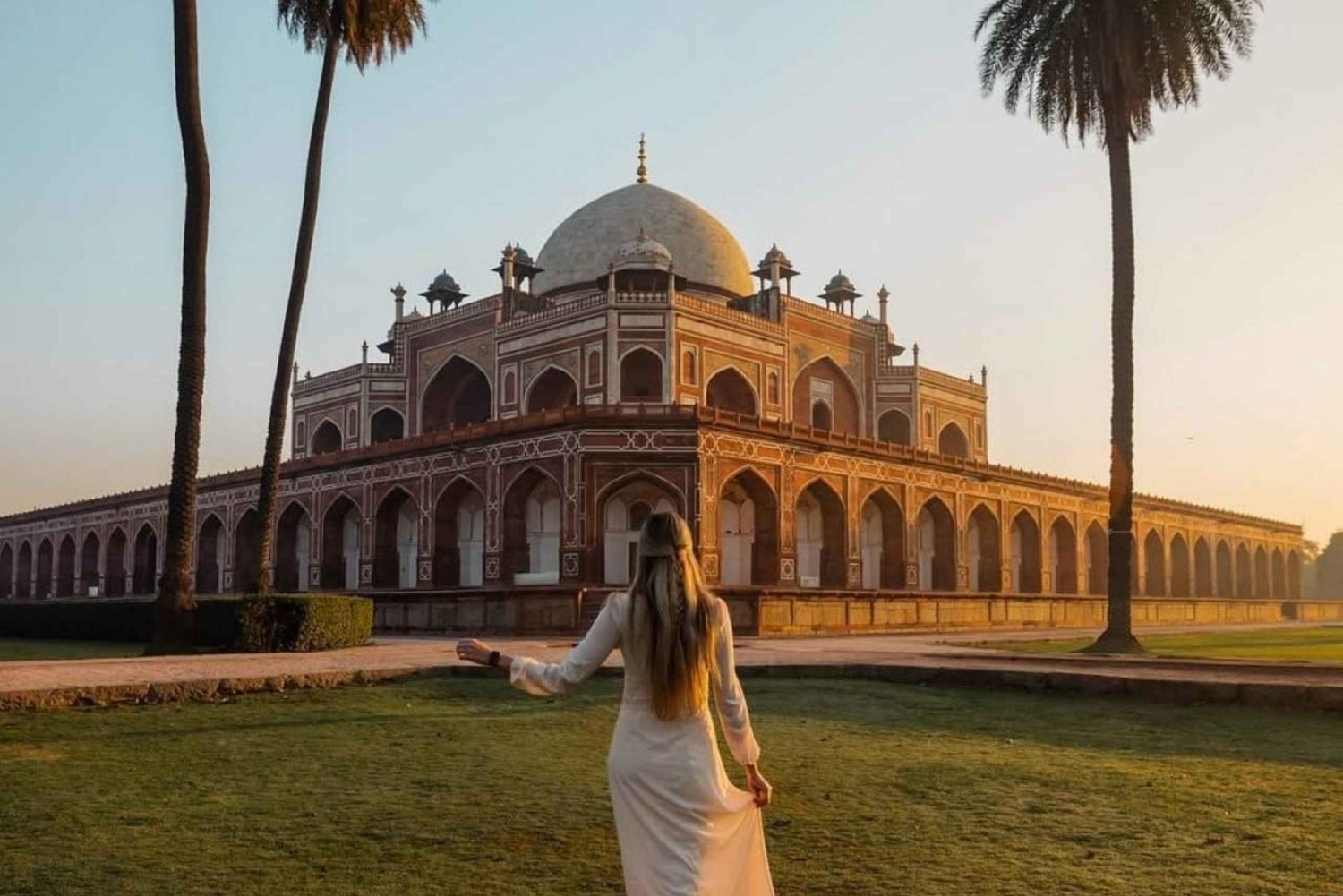 Dall'aeroporto di Delhi: esplora Delhi con un tour guidato durante lo scalo
