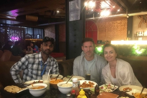 Delhin lentokentältä: Delhi: Opastettu kiertoajelu Vanhassa ja Uudessa Delhissä