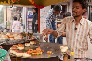 Från Delhi flygplats: Guidad rundtur i Old & New Delhi vid mellanlandning