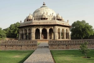 From Delhi Airport: Layover Old & New Delhi Guided City Tour