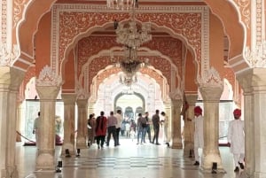 Depuis Delhi : excursion d'une journée tout compris à Jaipur en voiture