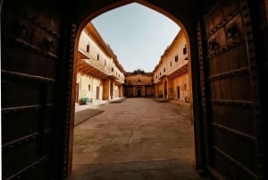 Von Delhi aus: All-inclusive-Same-Day-Tour nach Jaipur mit dem Auto