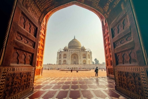 Fra Delhi: All-inclusive Taj Mahal dagsudflugt med hurtigtog