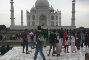 From Delhi: All Inclusive Tajmahal & Agra Trip by Fast Train