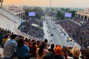 Desde Delhi: Viaje Privado a Amritsar