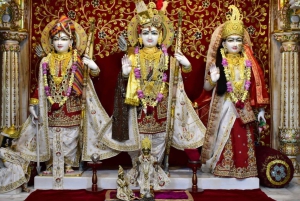 Desde Delhi: Excursión de 2 días a Ayodhya con vuelo de ida y vuelta