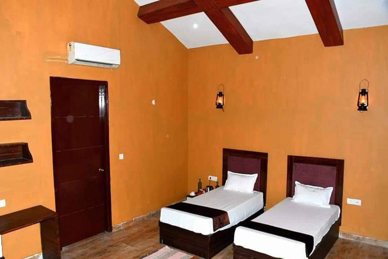 Depuis Delhi : safari sur la rivière Chambal avec jeep et tour en bateau