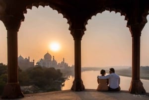 Desde Delhi: Excursión de lujo al Taj Mahal en Agra en coche de lujo