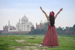 From Delhi: Golden Triangle Tour – 5 Days, Guide & Hotels