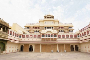 Depuis Delhi : excursion d'une journée à Jaipur en train rapide ou en voiture privée