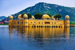 From Delhi: Jaipur Guided City Tour with Hotel Pickup