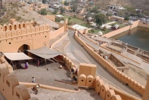 From Delhi: Jaipur Royal Heritage & Artisan Craft Day Tour