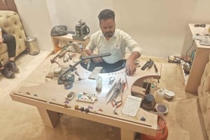 From Delhi: Jaipur Royal Heritage & Artisan Craft Day Tour