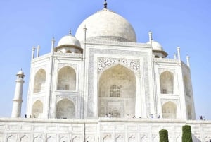 Depuis Delhi : Mathura et Agra Taj Mahal avec visite de Varanasi