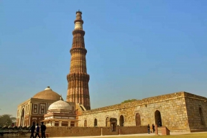 Von Delhi aus: Alt- und Neu-Delhi Sightseeing Tour mit Guide