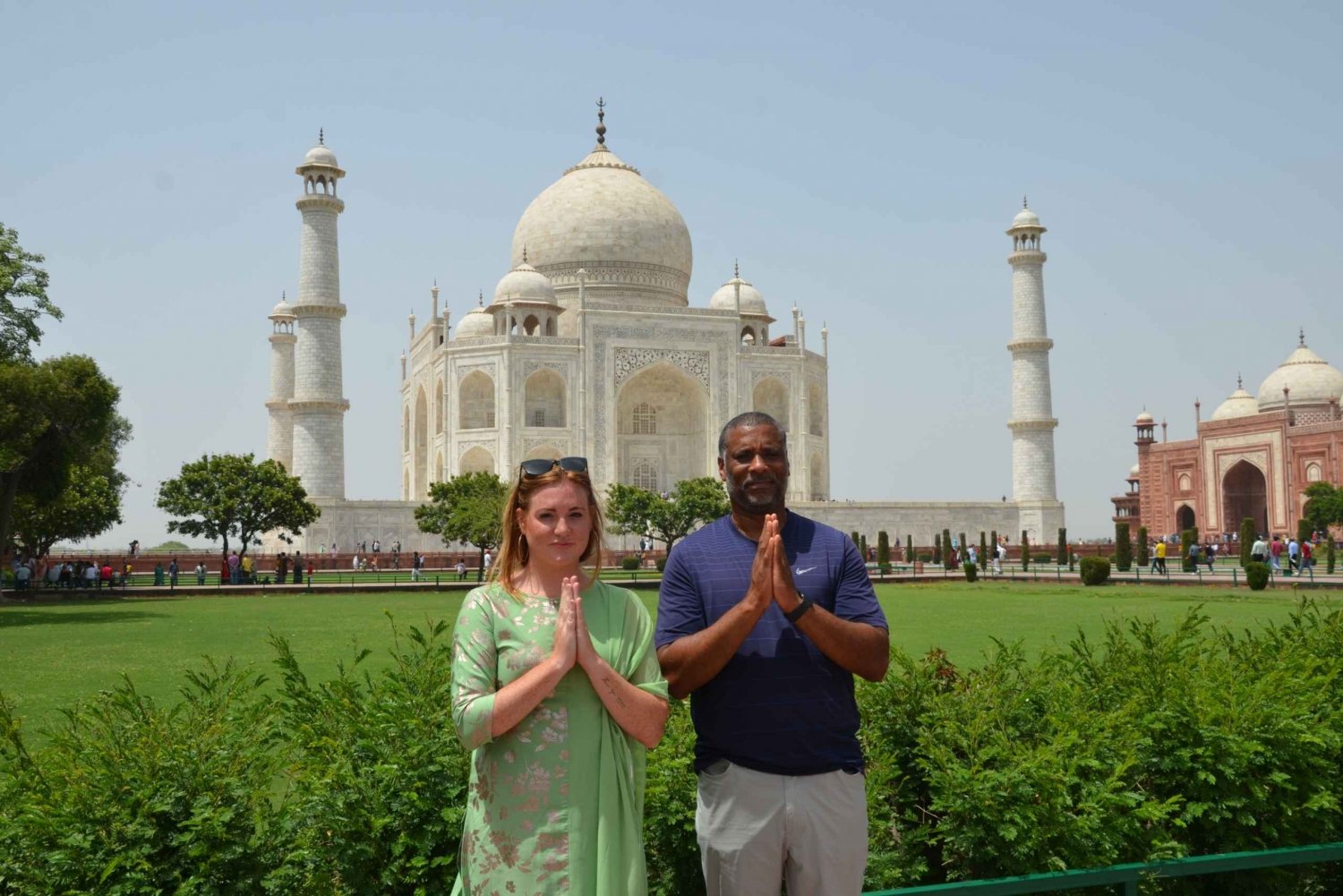 Depuis Delhi : visite nocturne du Taj Mahal et de la ville d'Agra en voiture