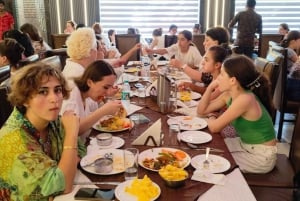 Z Delhi: nocna wycieczka samochodem do Taj Mahal z 5-gwiazdkowym hotelem