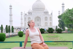 Från Delhi: Övernattningstur till Taj Mahal med supersnabbtåg