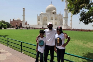 From Delhi: Private Day Trip to Taj Mahal with Agra Fort