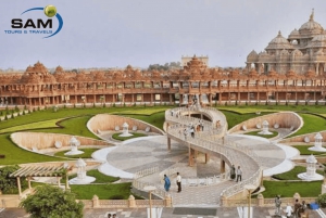 From Delhi: Private Guided Temples and Spiritual Tour