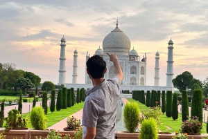 Au départ de Delhi : excursion privée d'une journée en voiture au Taj Mahal et à Agra