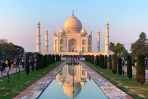 Au départ de Delhi : excursion d'une journée au Taj Mahal en train Gatimaan à grande vitesse