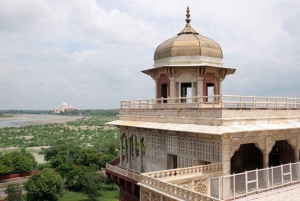 Von Delhi: Tagestour zum Taj Mahal mit dem Hochgeschwindigkeitszug Gatimaan