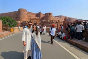 From Delhi: Private Taj Mahal and Agra Day Trip by Train