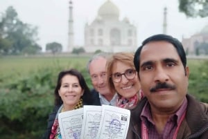Da Delhi: in treno espresso, viaggio al Taj Mahal e al Forte di Agra.