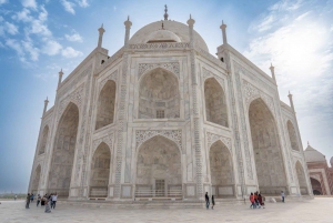 Au départ de Delhi : excursion privée au lever du soleil sur le Taj Mahal et au fort d'Agra